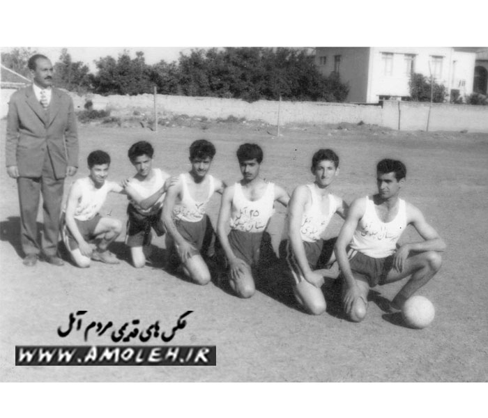 تیم والیبال دبیرستان دهه ۳۰